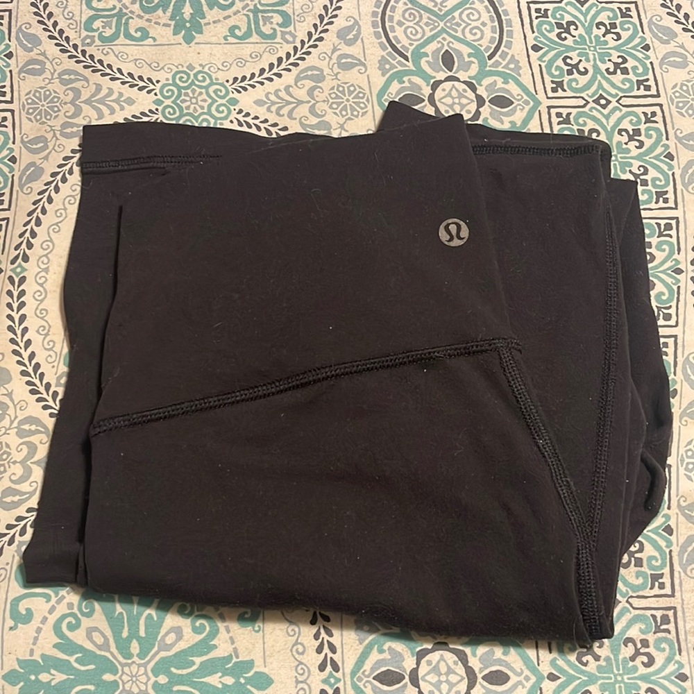 Black Lululemon leggings